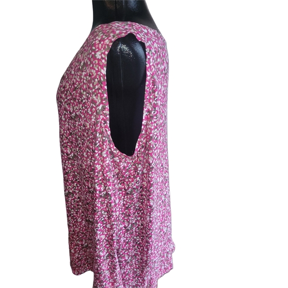 Lane Bryant Floral Red Sleeveless Top 22 - Picture 4 of 6